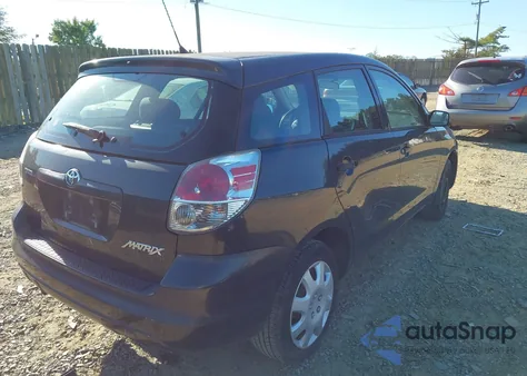 2005 Toyota Matrix z USA, uszkodzony, nr VIN 2T1KR32E85C324027